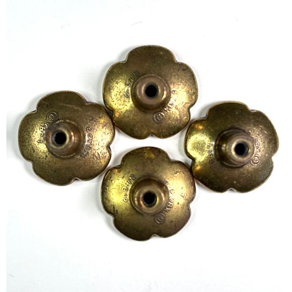 Set of 4 Vintage KBC N18322 Floral Cabinet Knobs Antiqued Brass Flower Pulls - Picture 4 of 8
